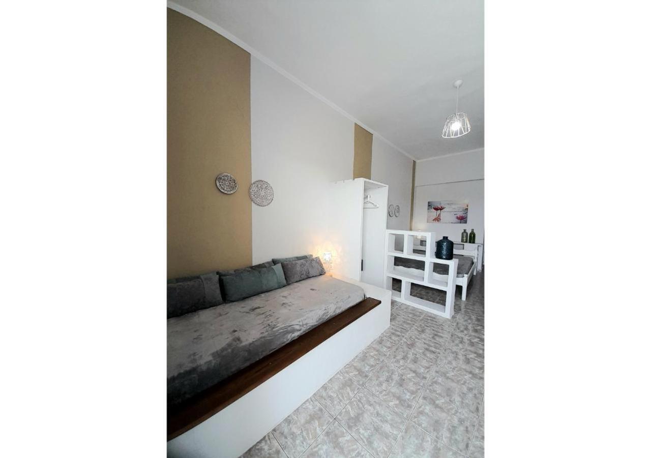 Overhill Apartments Adamas Exterior foto
