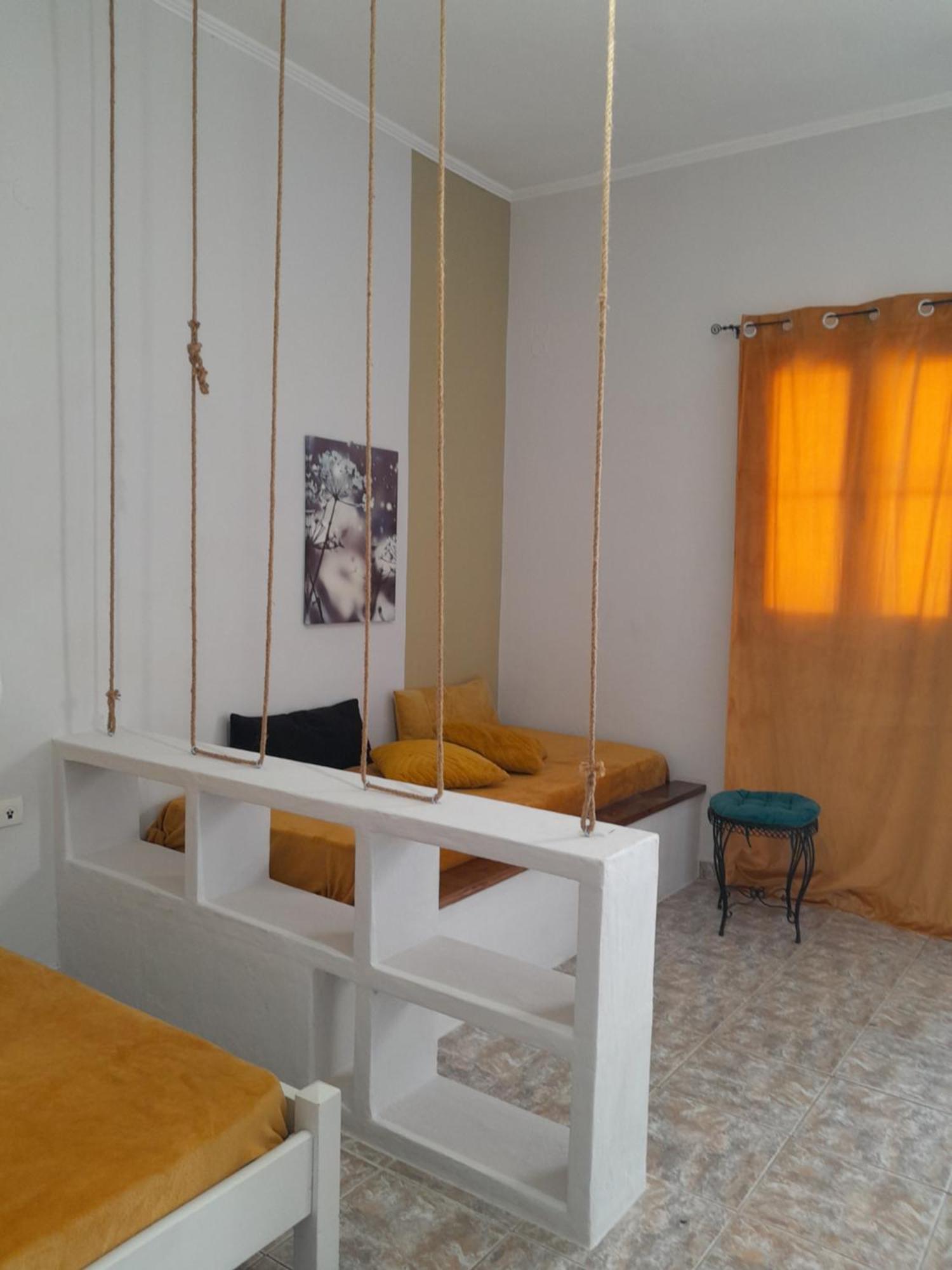 Overhill Apartments Adamas Exterior foto