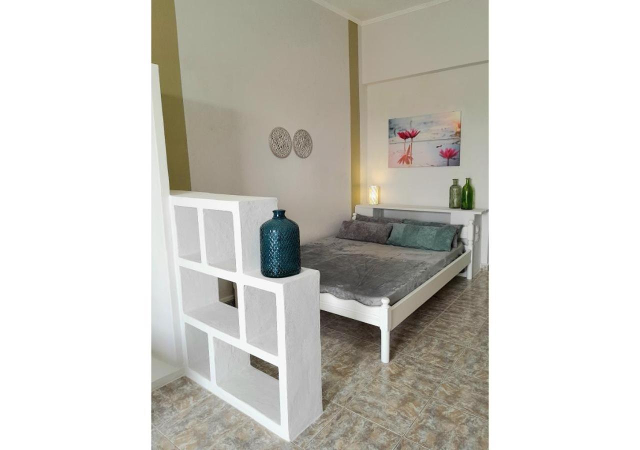 Overhill Apartments Adamas Exterior foto